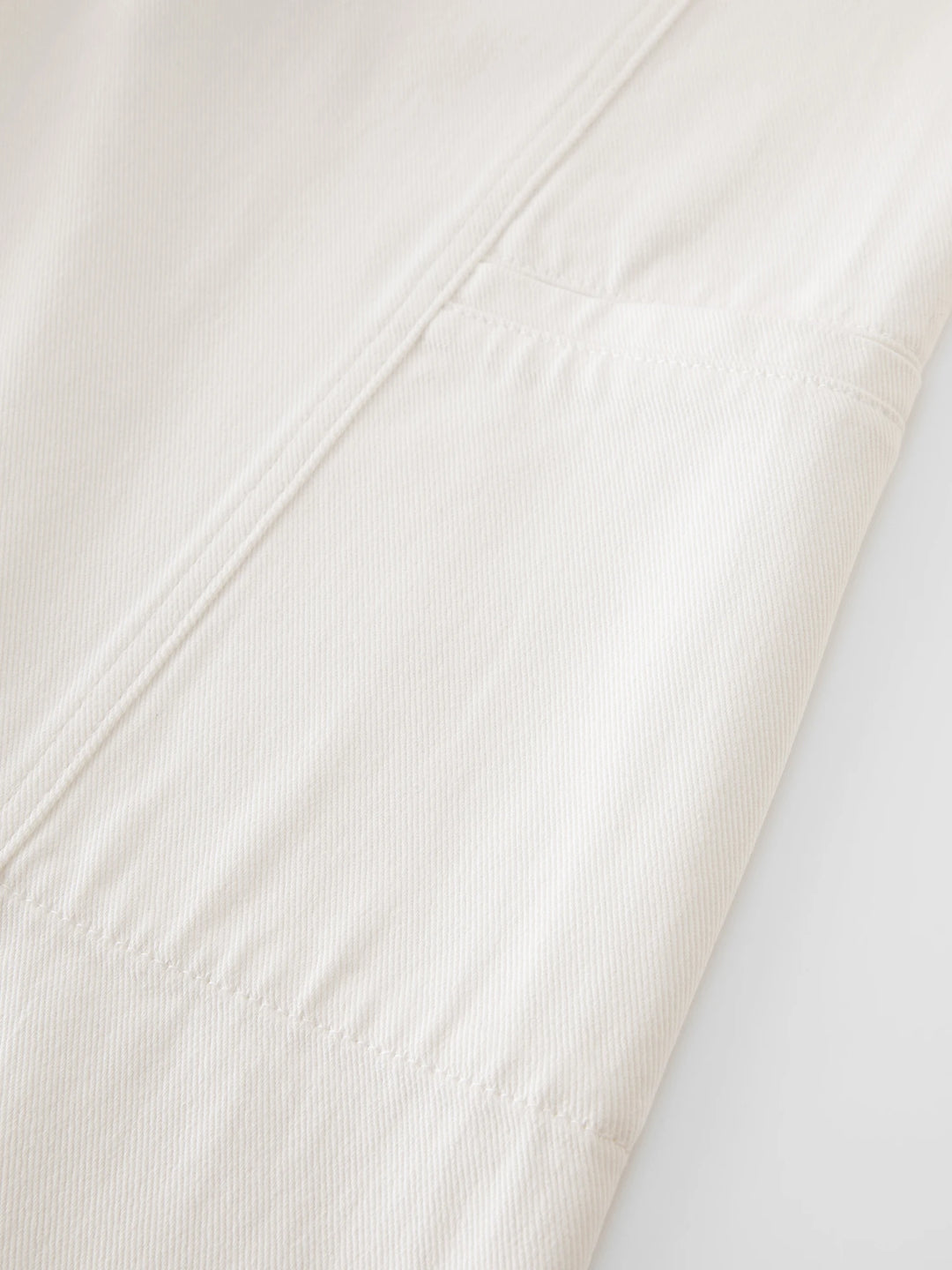 Pantalon cargo blanc élégant et ample pour femme