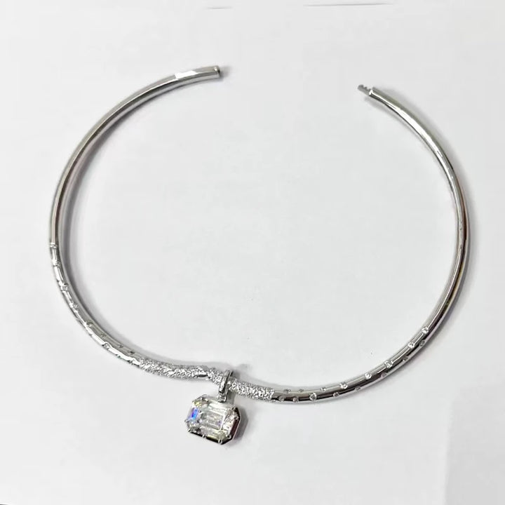 Stylish Pure Silver Pendant Necklace