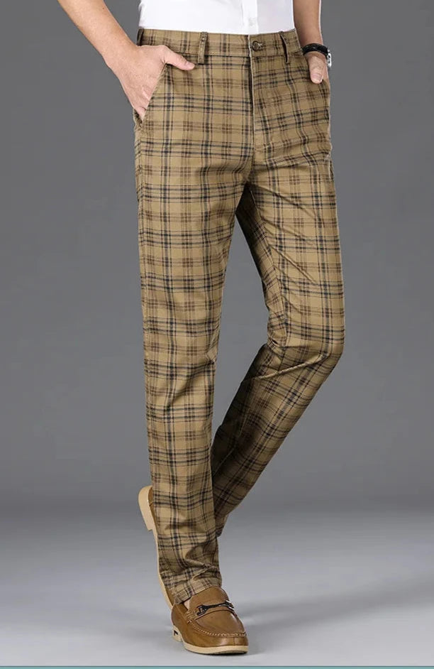 Classic Plaid Four Seasons Trousers