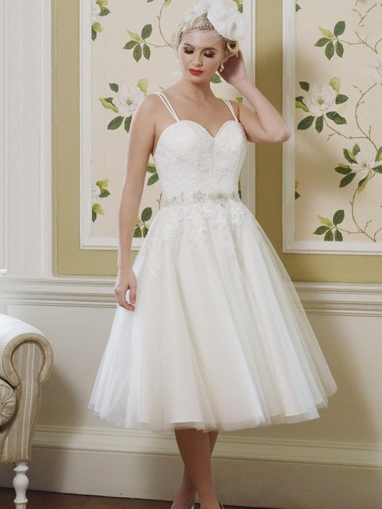 Sweetheart Short Bridal Dress With Veil